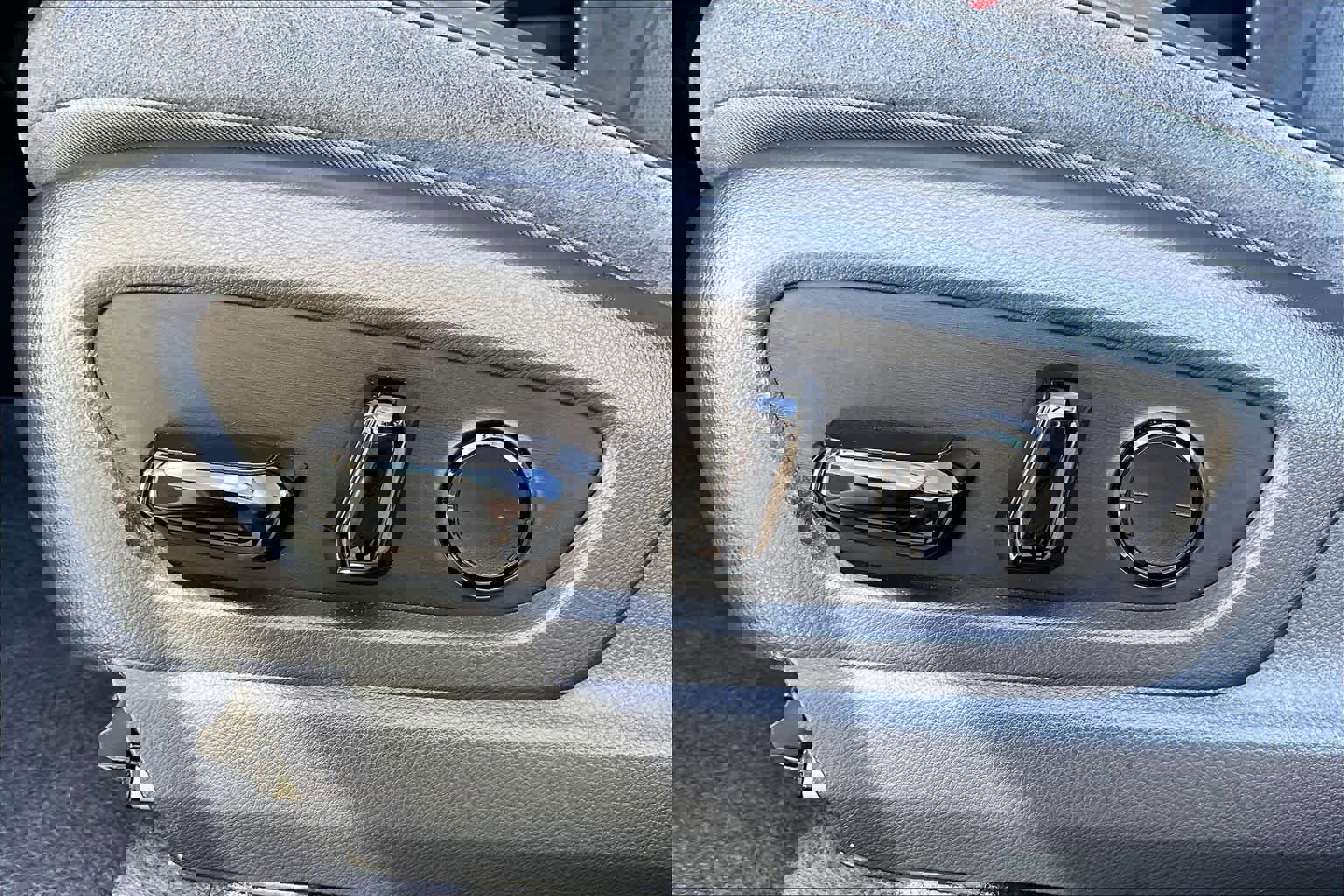 Used 2023 Lexus RZ 450e Premium w/ Cold Area Package image 34