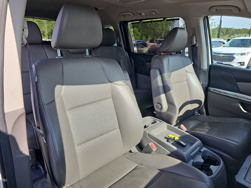 Used 2016 Honda Odyssey Touring image 13