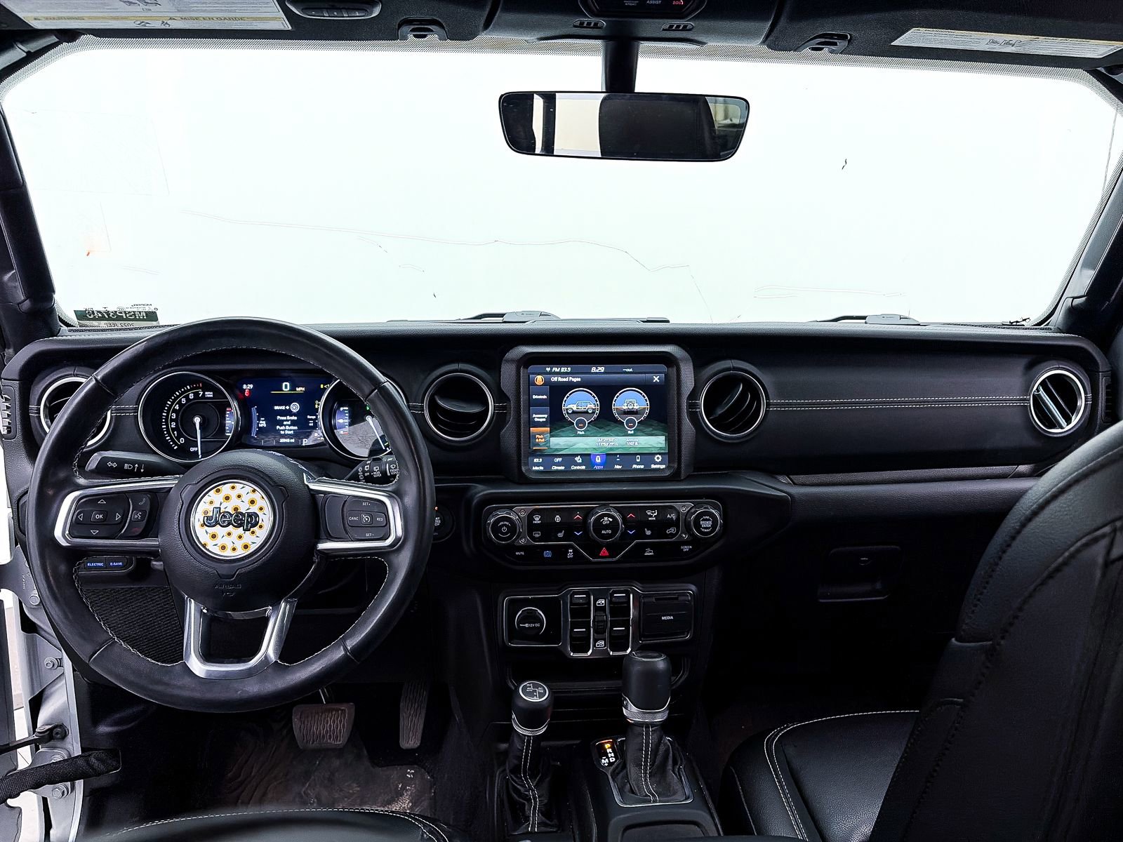 Used 2022 Jeep Wrangler Unlimited Sahara w/ Cold Weather Group image 30