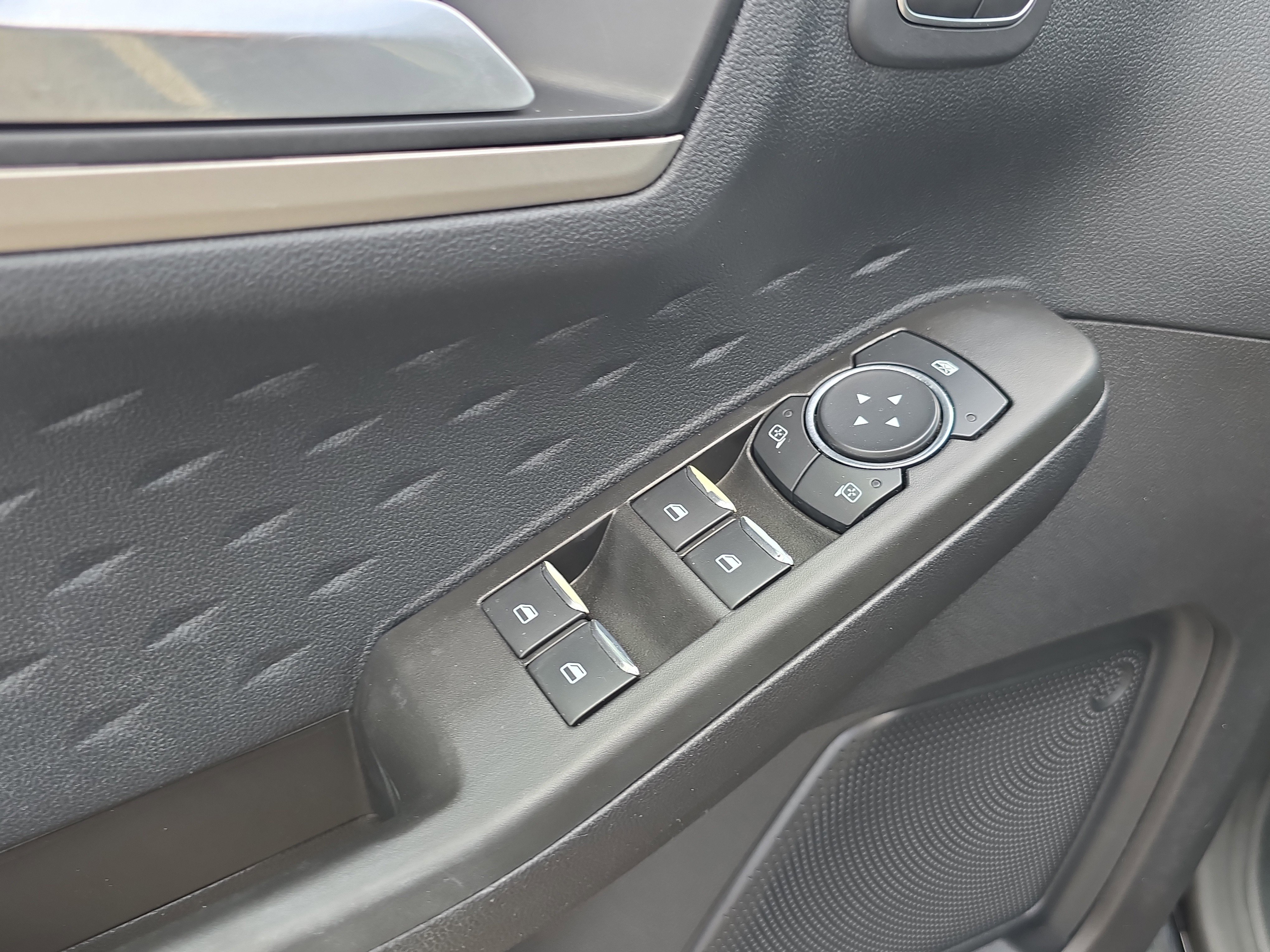 Used 2020 Ford Escape SEL AWD/4WD image 20