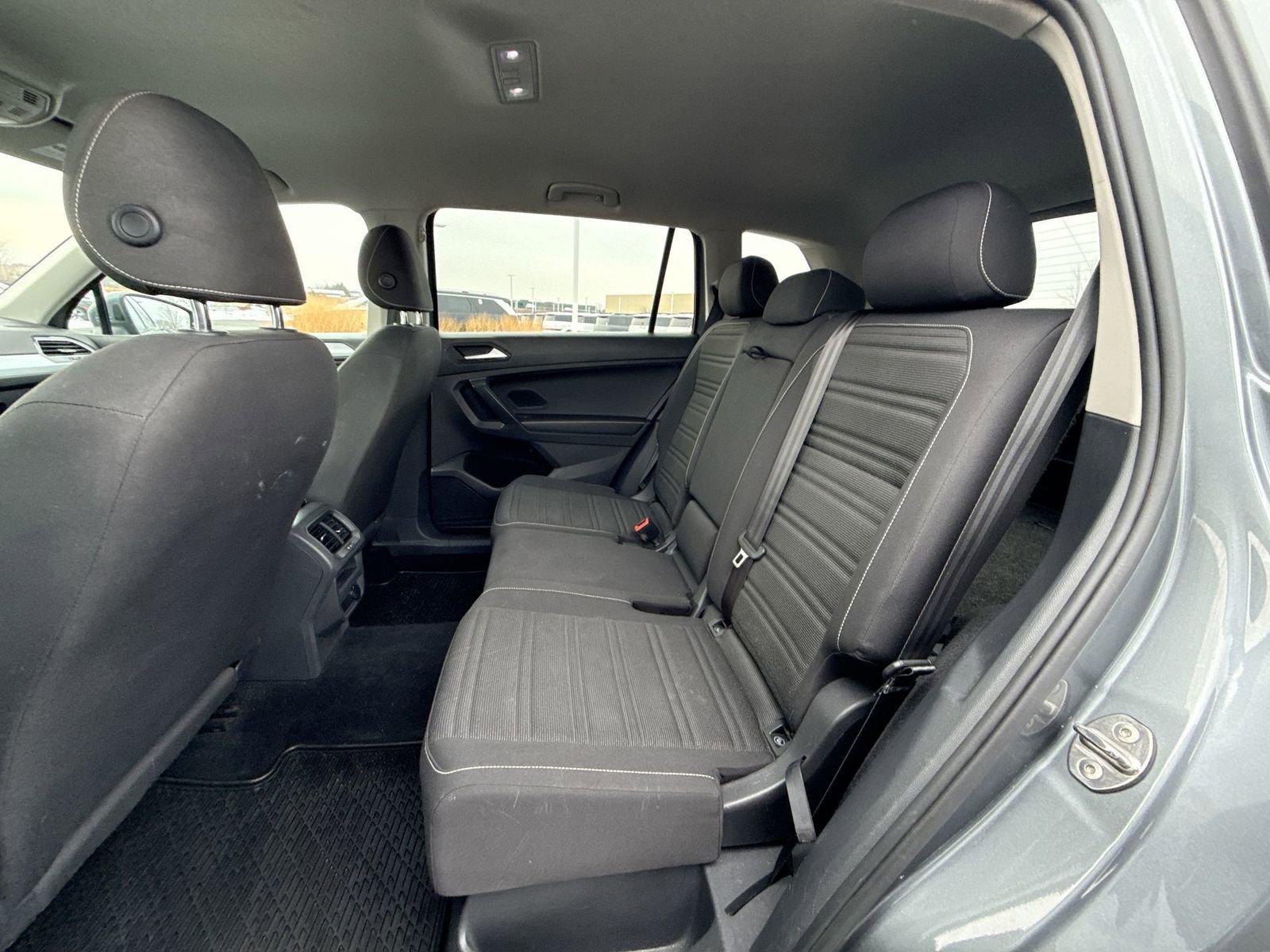 Used 2022 Volkswagen Tiguan S image 23