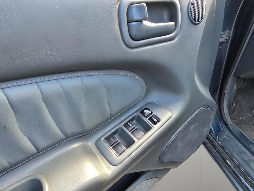 Used 1999 Nissan Maxima image 15