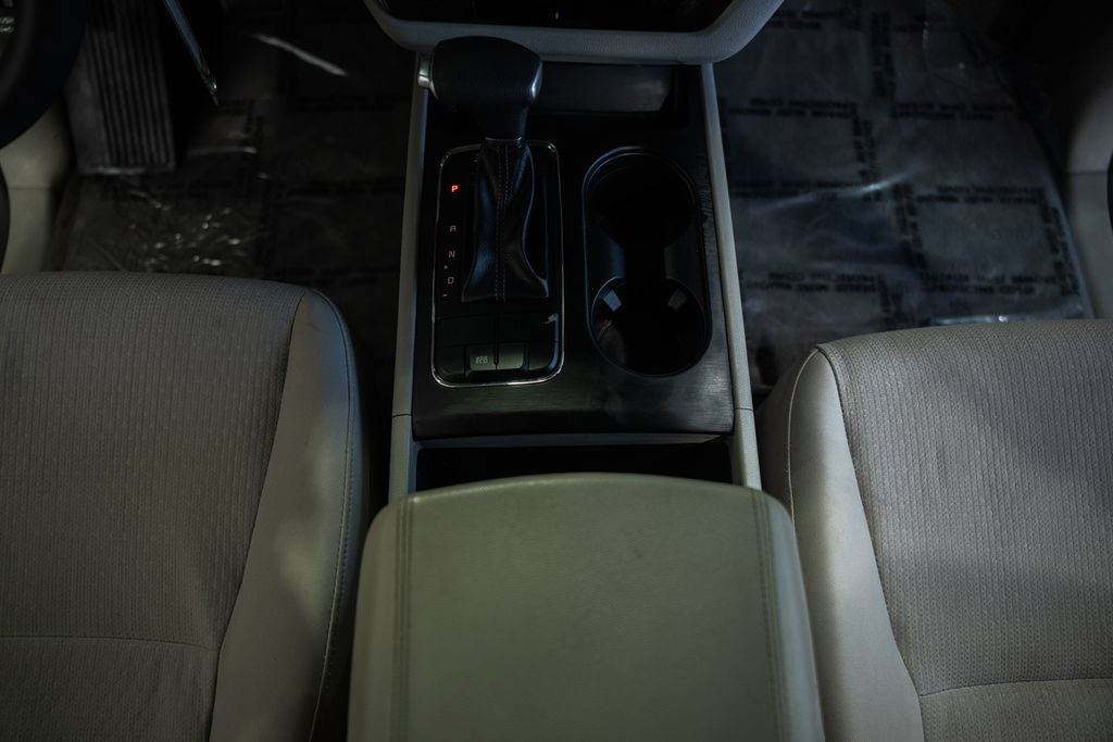 Used 2018 Kia Sedona LX FWD image 22