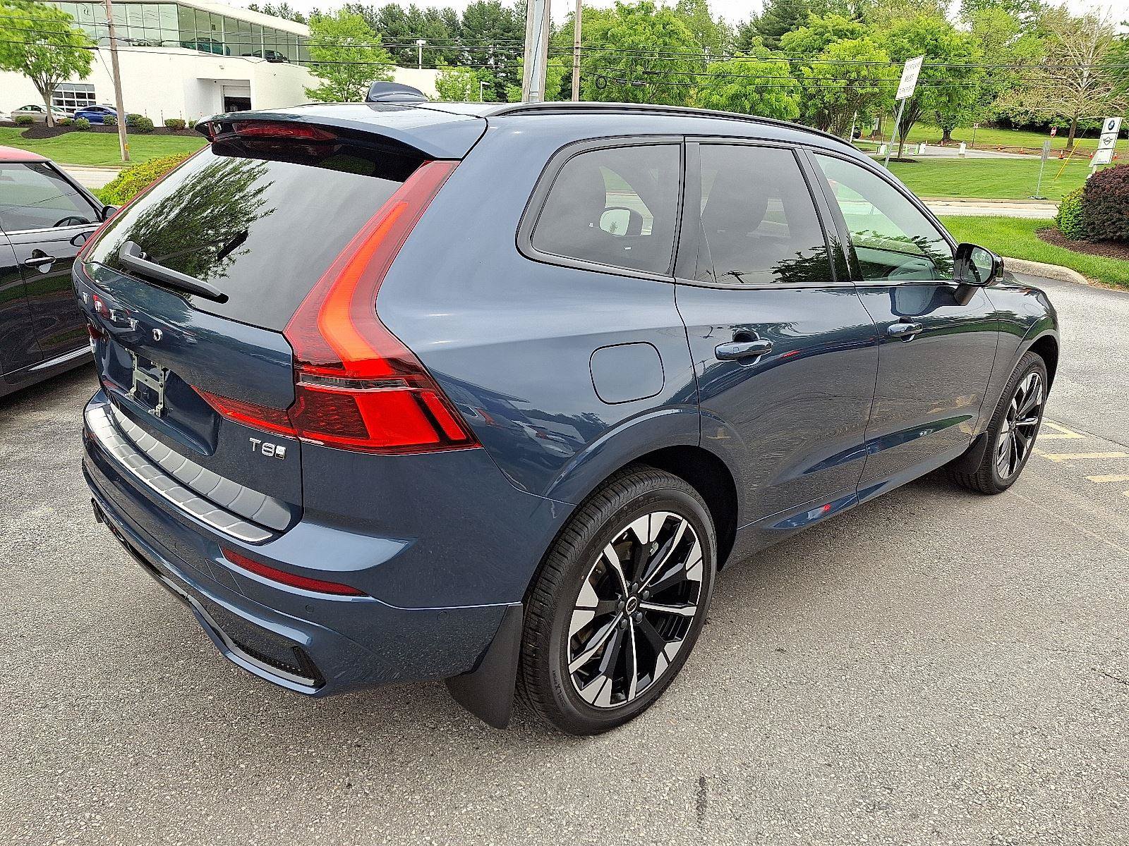 Certified 2026 Volvo XC60 T8 Plus w/ Climate Package AWD/4WD image 6