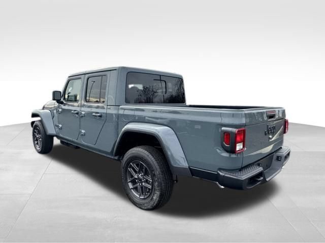 New 2026 Jeep Gladiator Sport AWD/4WD image 4