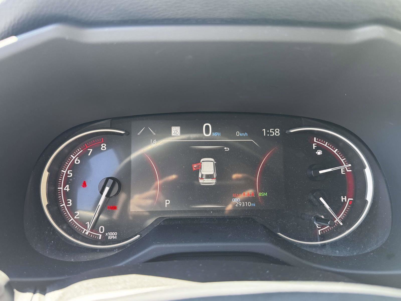 Used 2025 Toyota RAV4 XLE AWD/4WD image 25