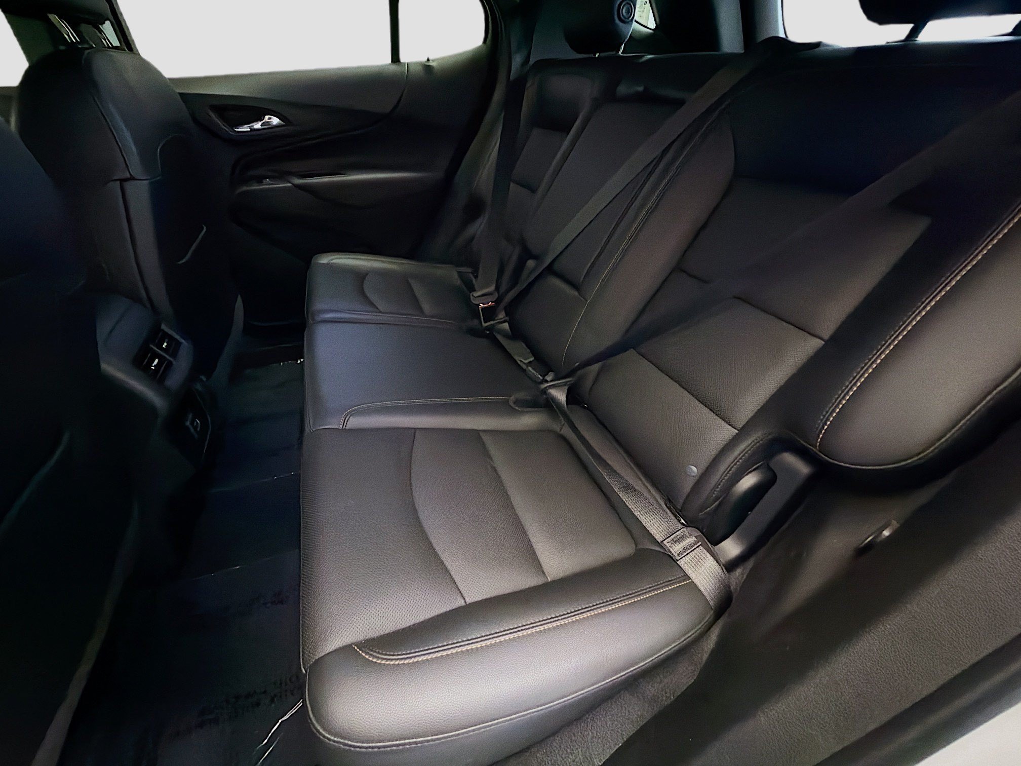 Used 2020 Chevrolet Equinox LT w/ Sport Edition FWD image 13