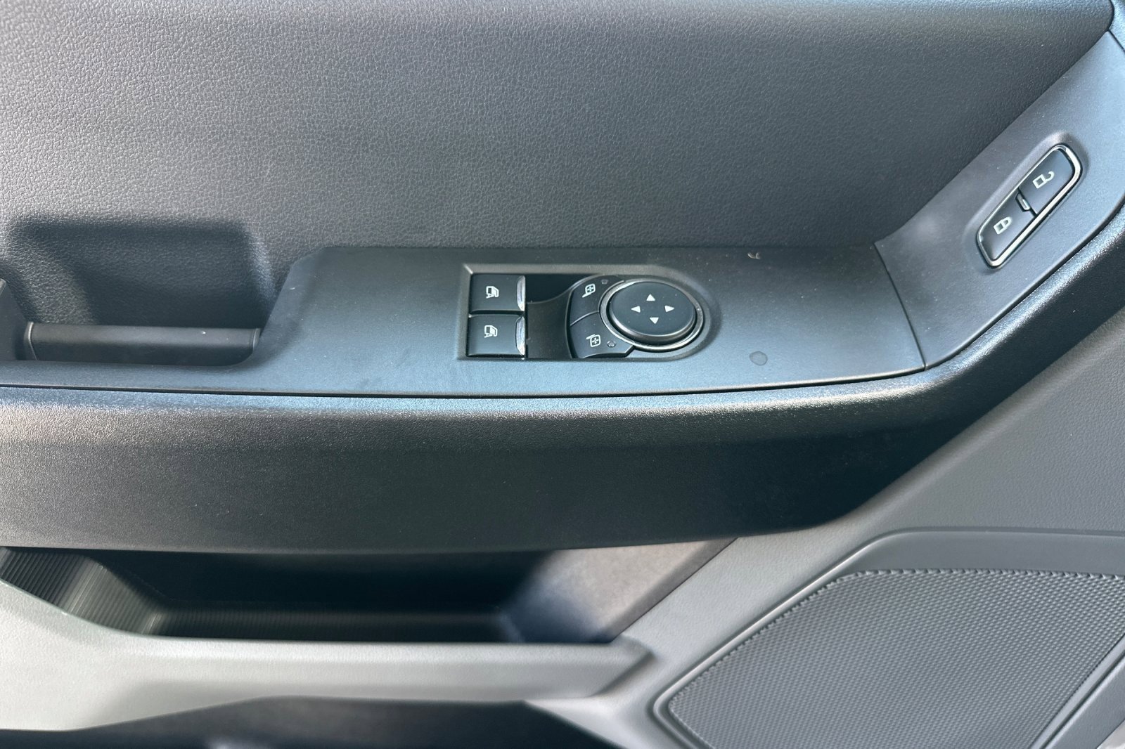 New 2026 Ford F250 XL w/ XL Chrome Package image 11