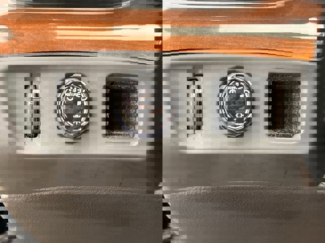 Used 2020 Cadillac Escalade 2WD image 21