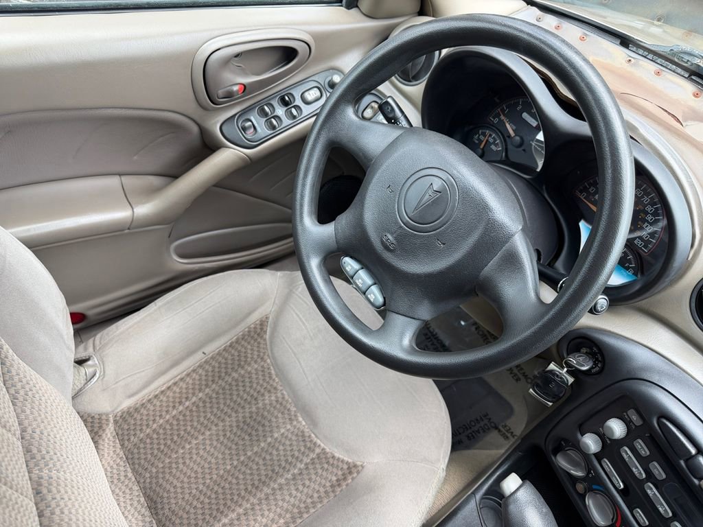 Used 2005 Pontiac Grand Am SE image 22