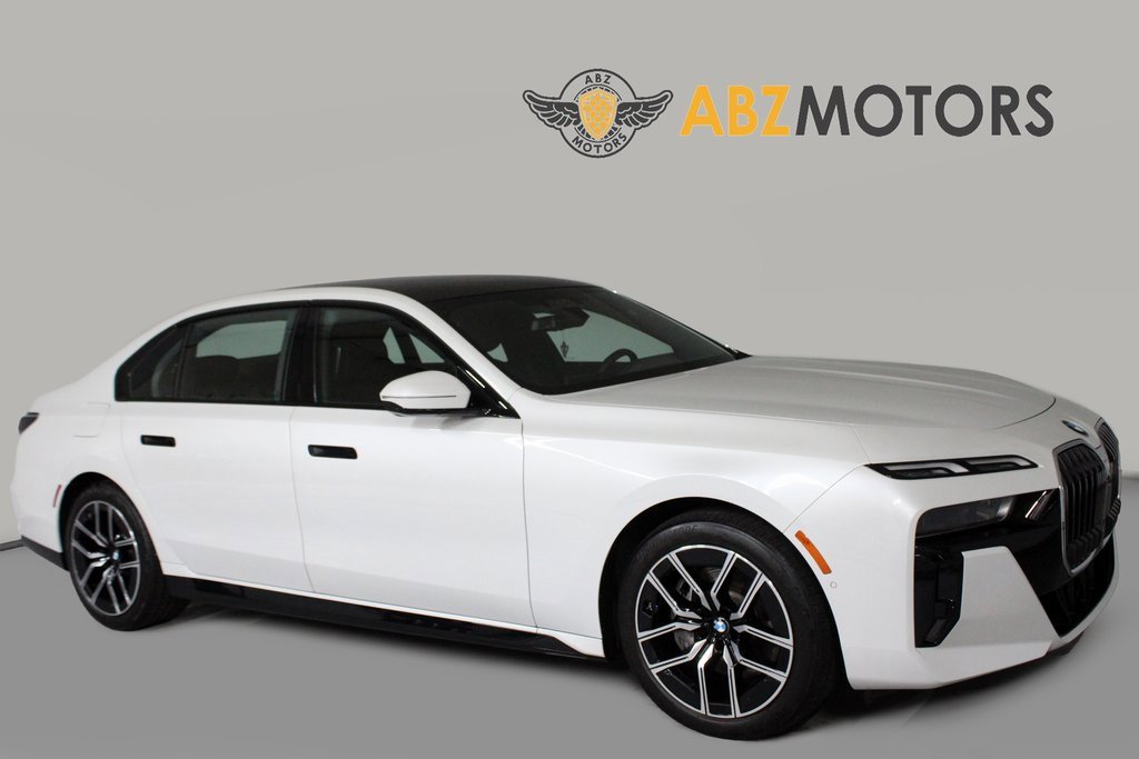 Used 2025 BMW 740i image 1