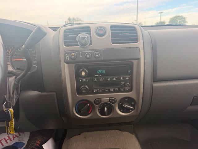 Used 2005 GMC Canyon SLE AWD/4WD image 13