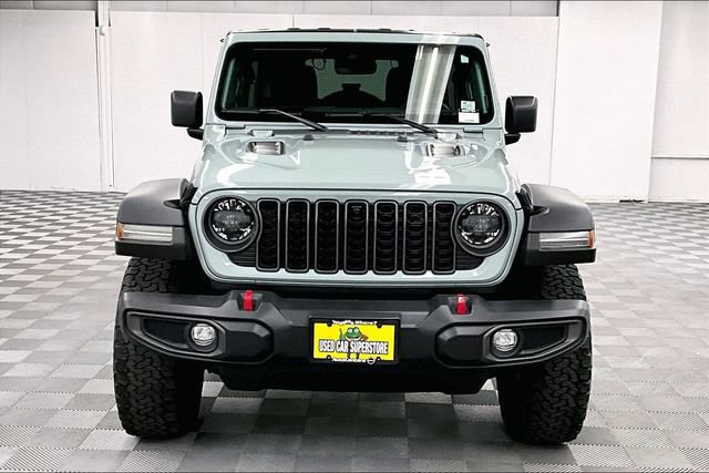 Used 2024 Jeep Wrangler Unlimited Rubicon w/ Dual Top Group AWD/4WD image 4