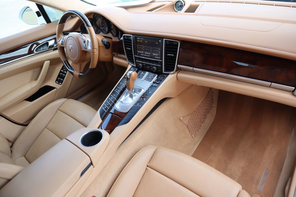 Used 2014 Porsche Panamera Turbo image 17