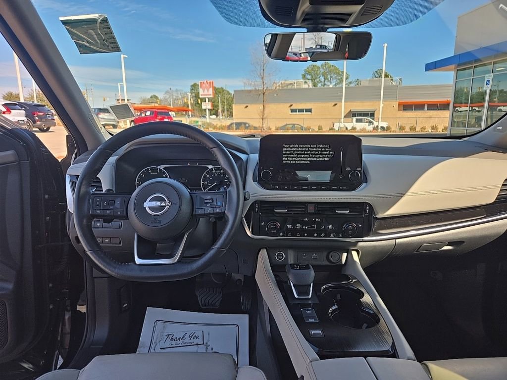 Used 2023 Nissan Rogue SL w/ SL Premium Package image 32