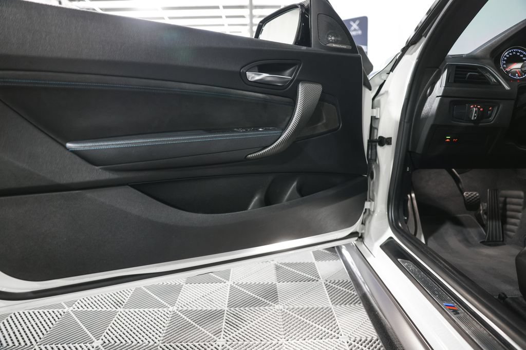 Used 2018 BMW M2 RWD image 35