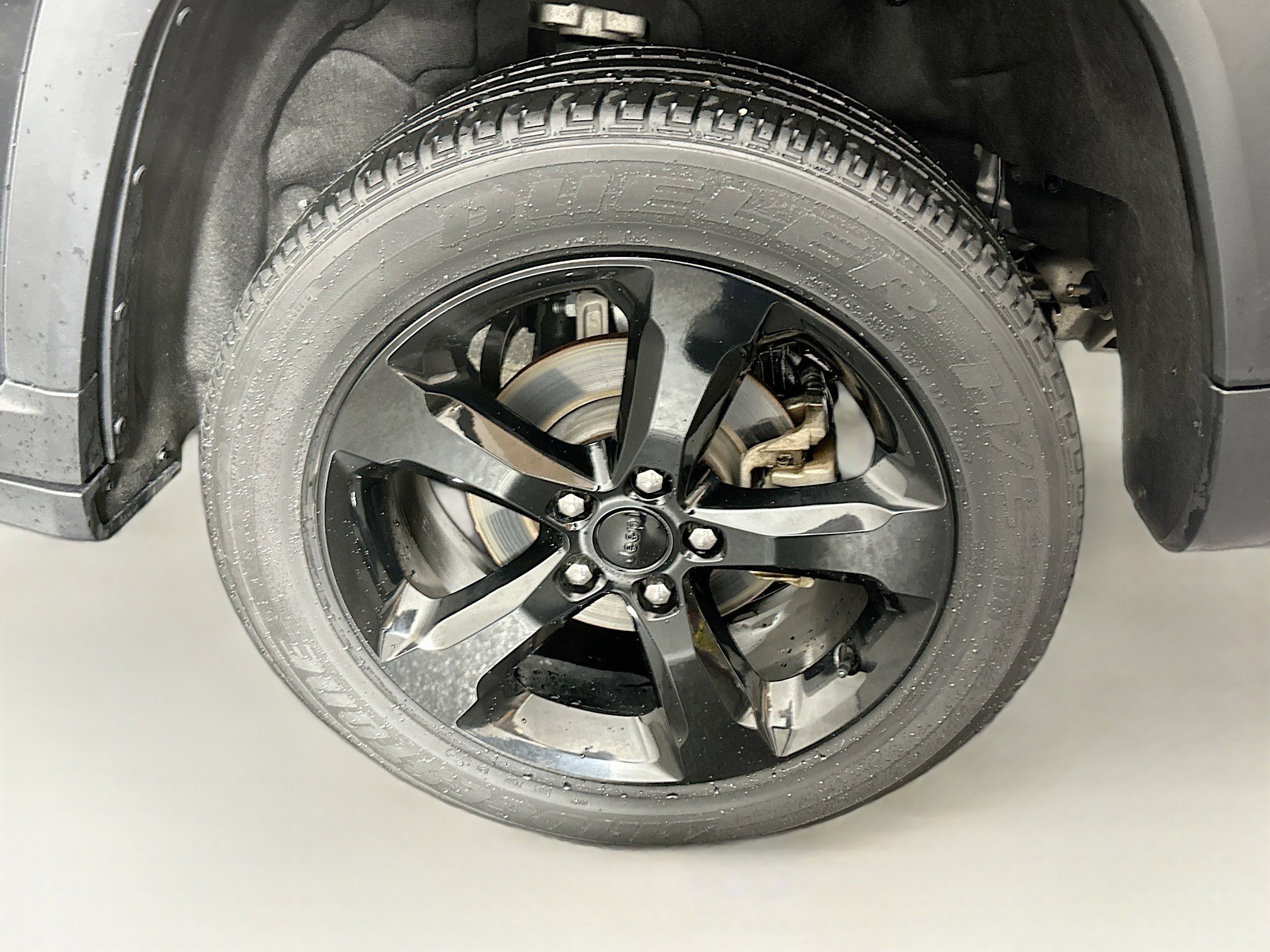 Used 2023 Jeep Grand Cherokee Altitude AWD/4WD image 11