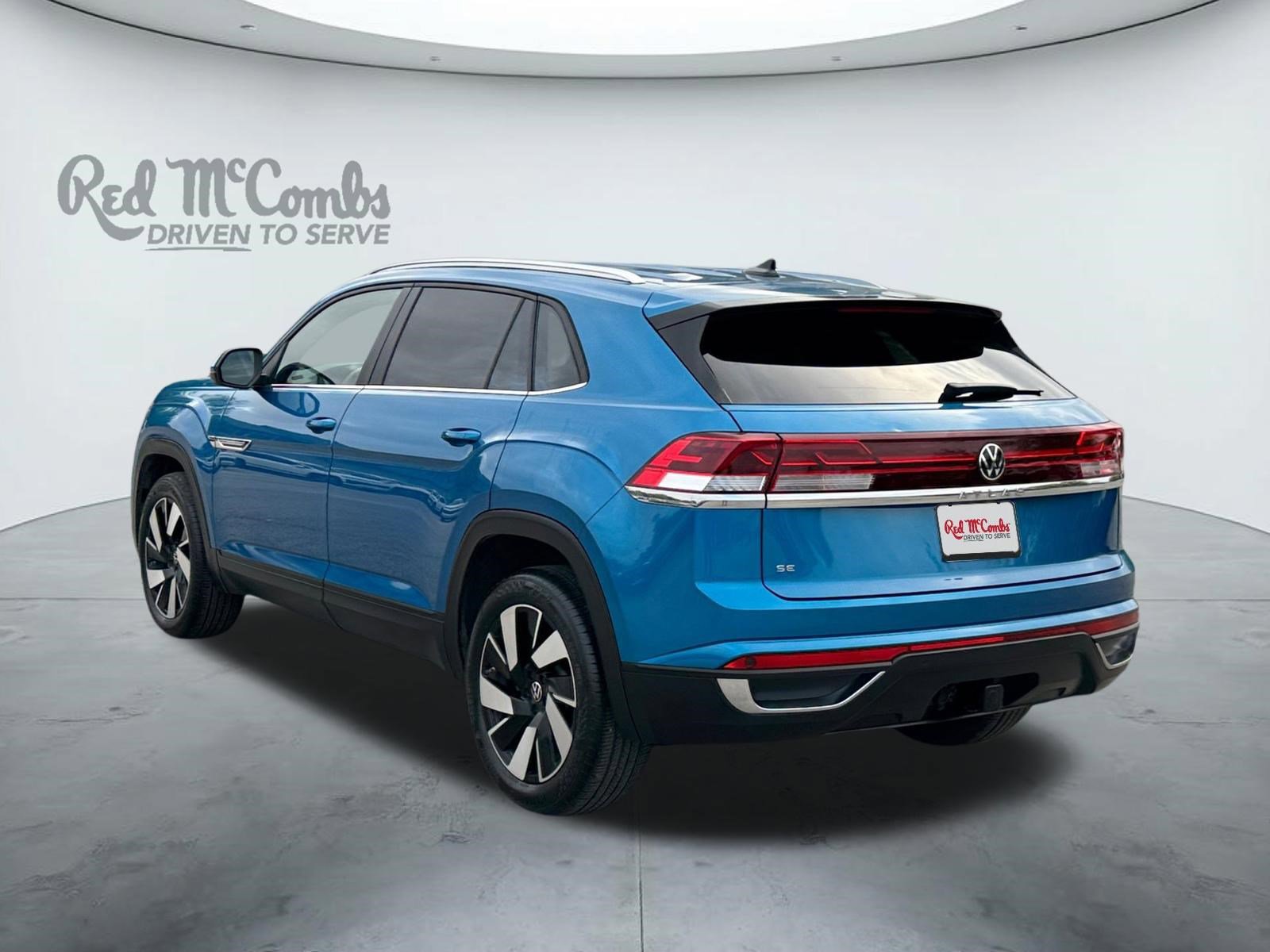 Used 2024 Volkswagen Atlas Cross Sport SE image 3