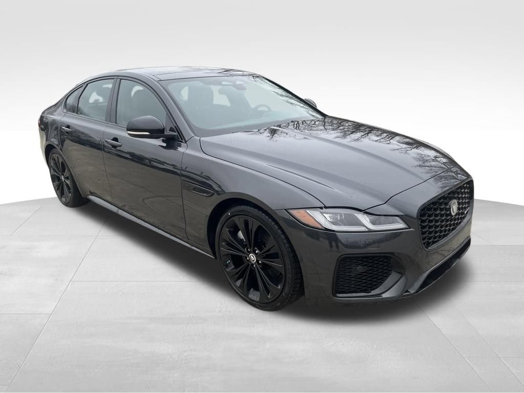 New 2024 Jaguar XF R-Dynamic SE image 7