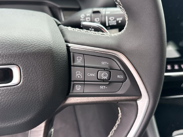 New 2026 Jeep Grand Cherokee Altitude AWD/4WD image 20