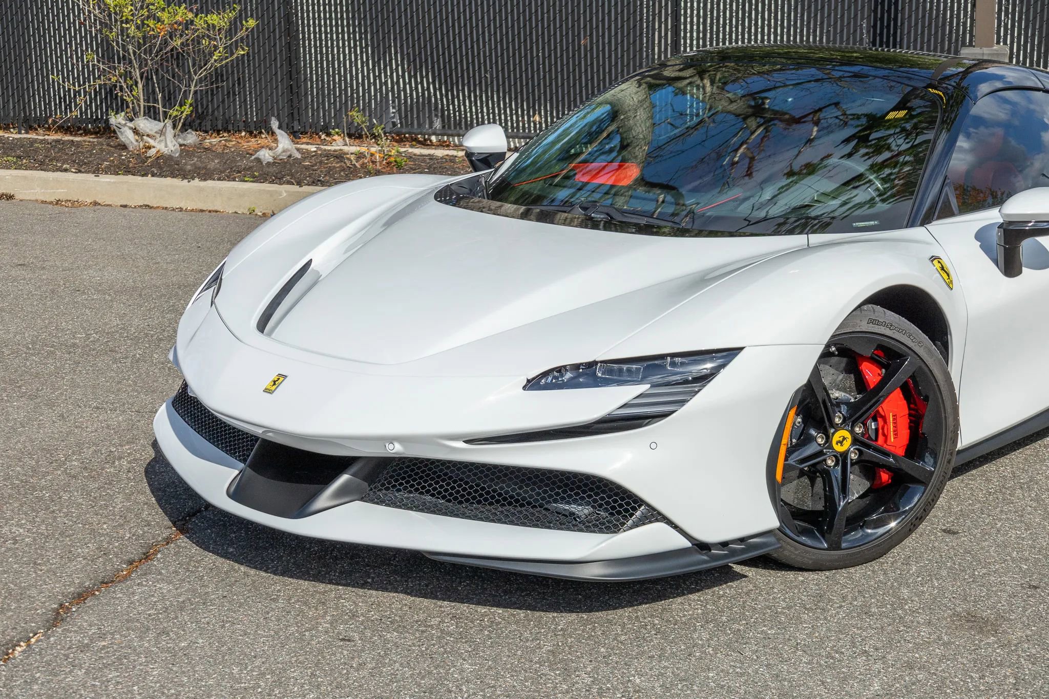 Used 2025 Ferrari SF90 Spider image 15