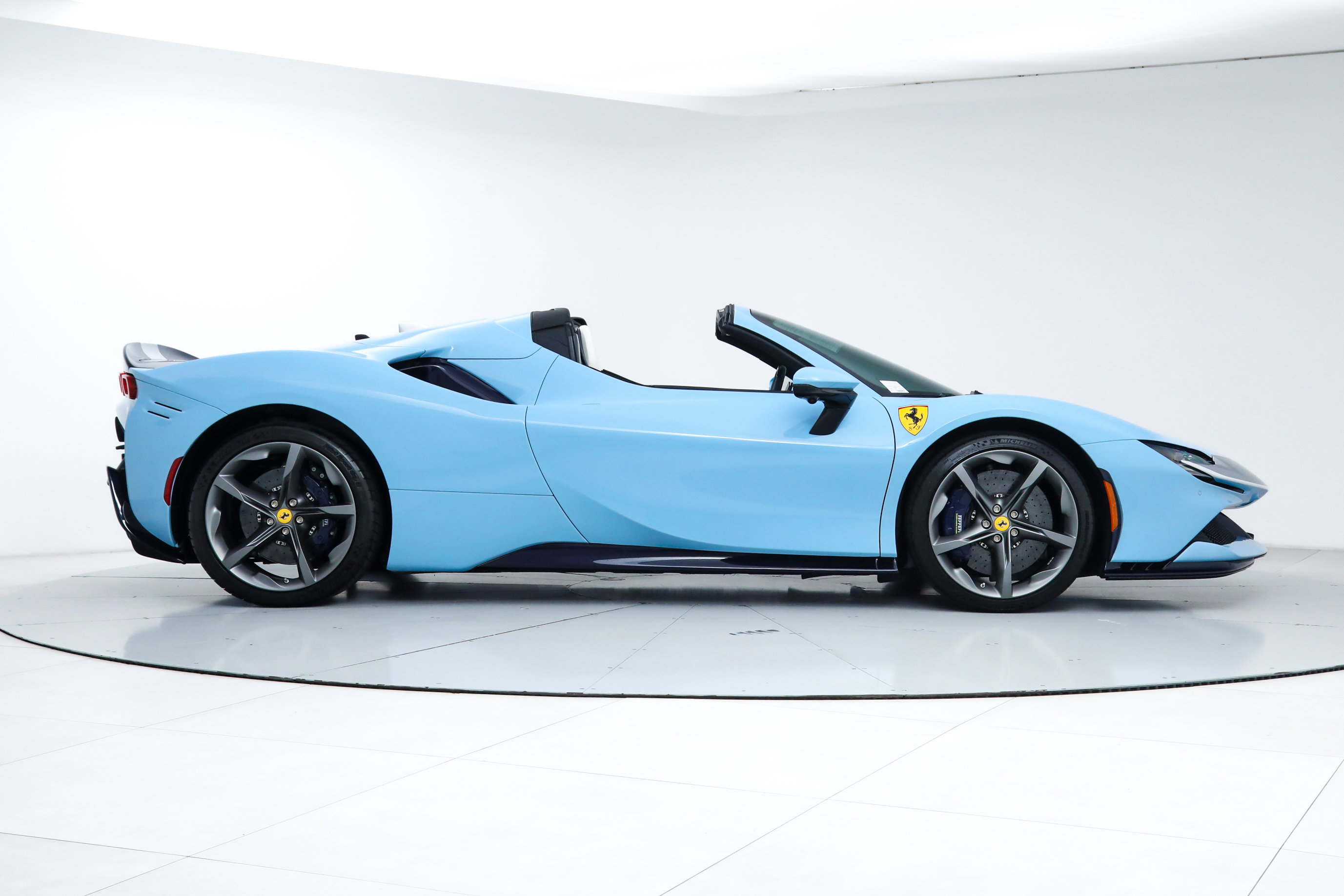 Certified 2025 Ferrari SF90 Spider AWD/4WD image 10