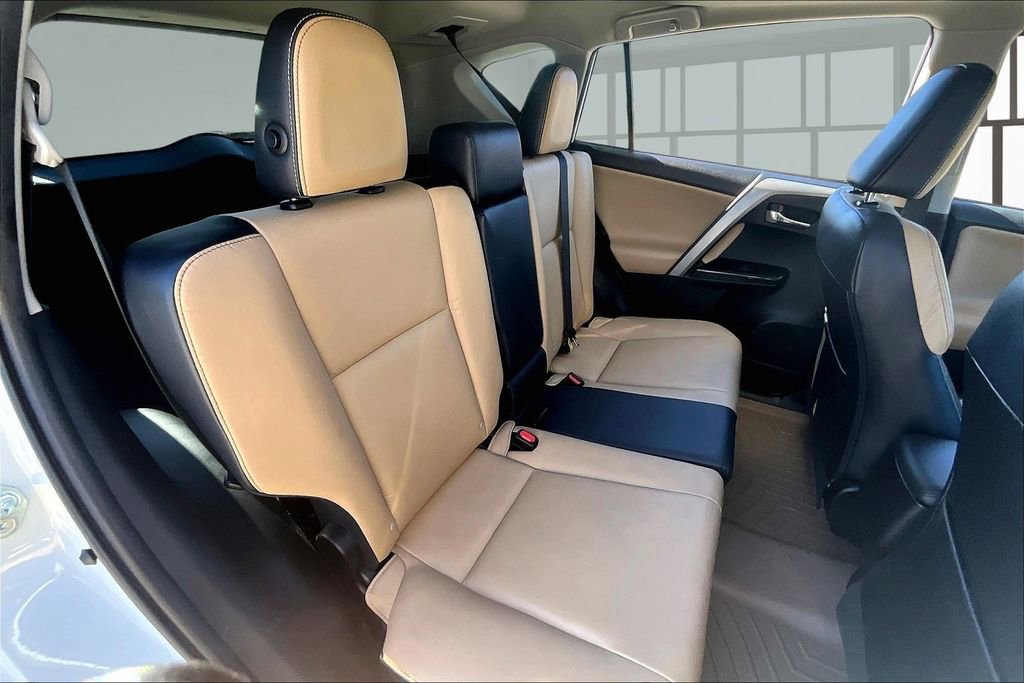 Used 2016 Toyota RAV4 Limited image 24
