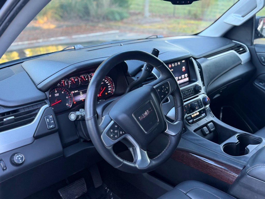 Used 2016 GMC Yukon SLT RWD image 11