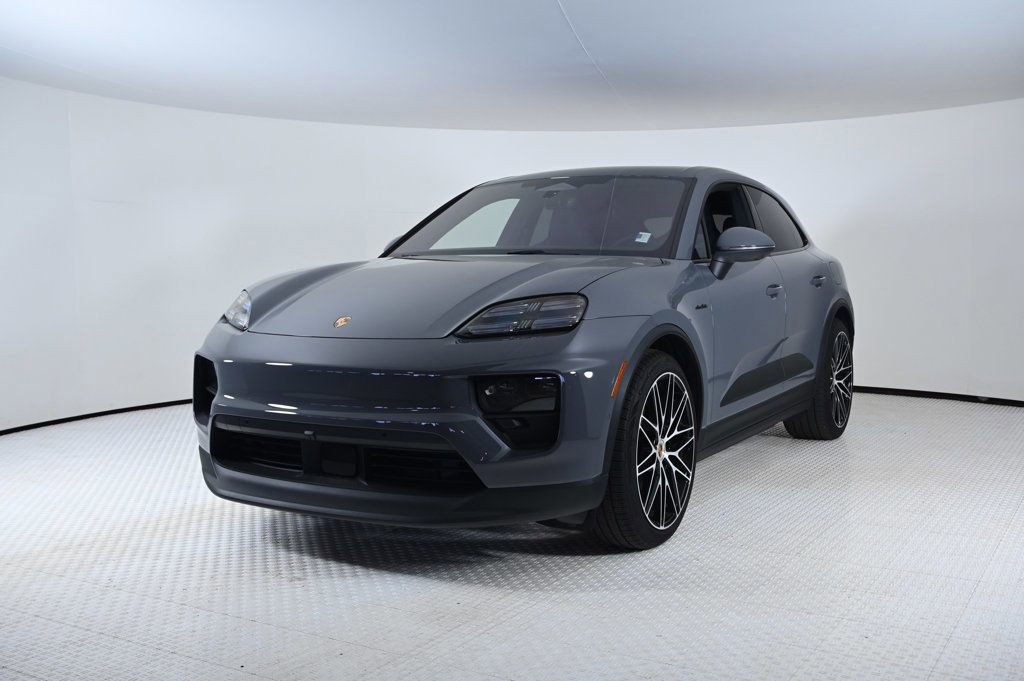 Certified 2025 Porsche Macan Electric image 1