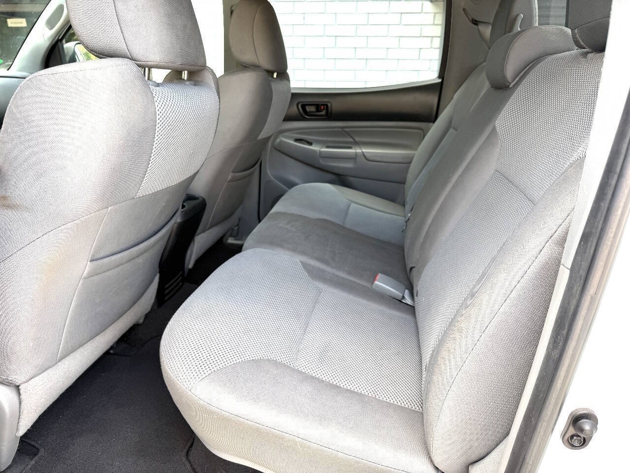 Used 2014 Toyota Tacoma PreRunner w/ TRD Off-Road Package RWD image 13