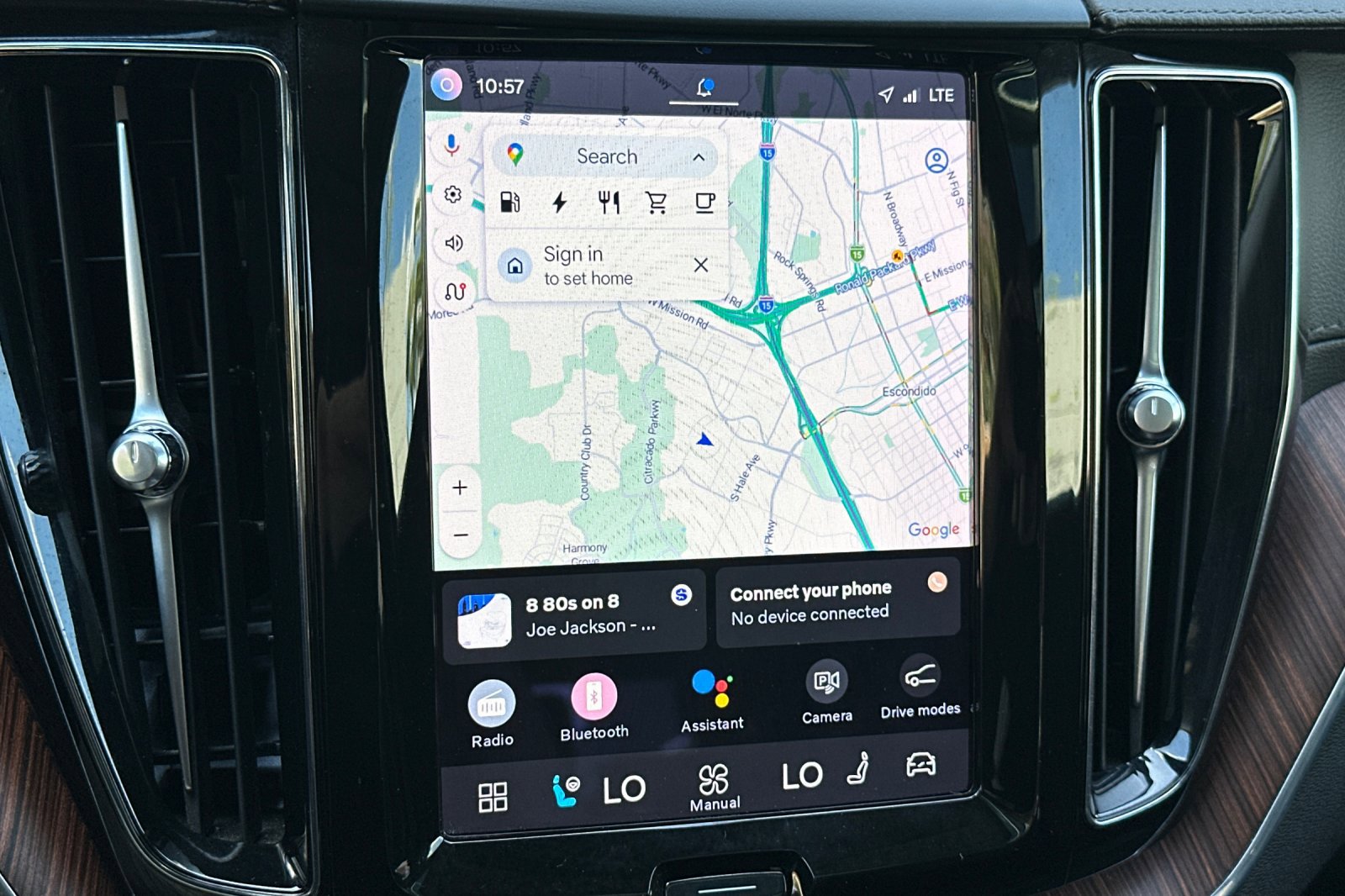 Certified 2023 Volvo XC60 T8 Ultimate AWD/4WD image 23