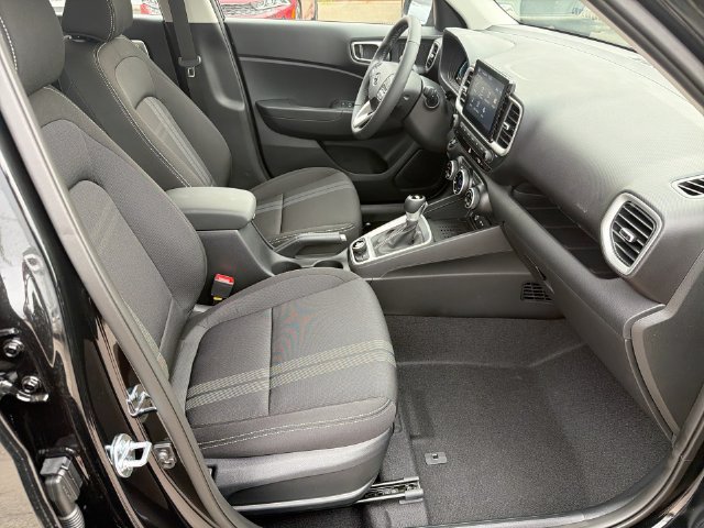 New 2026 Hyundai Venue SEL FWD image 34