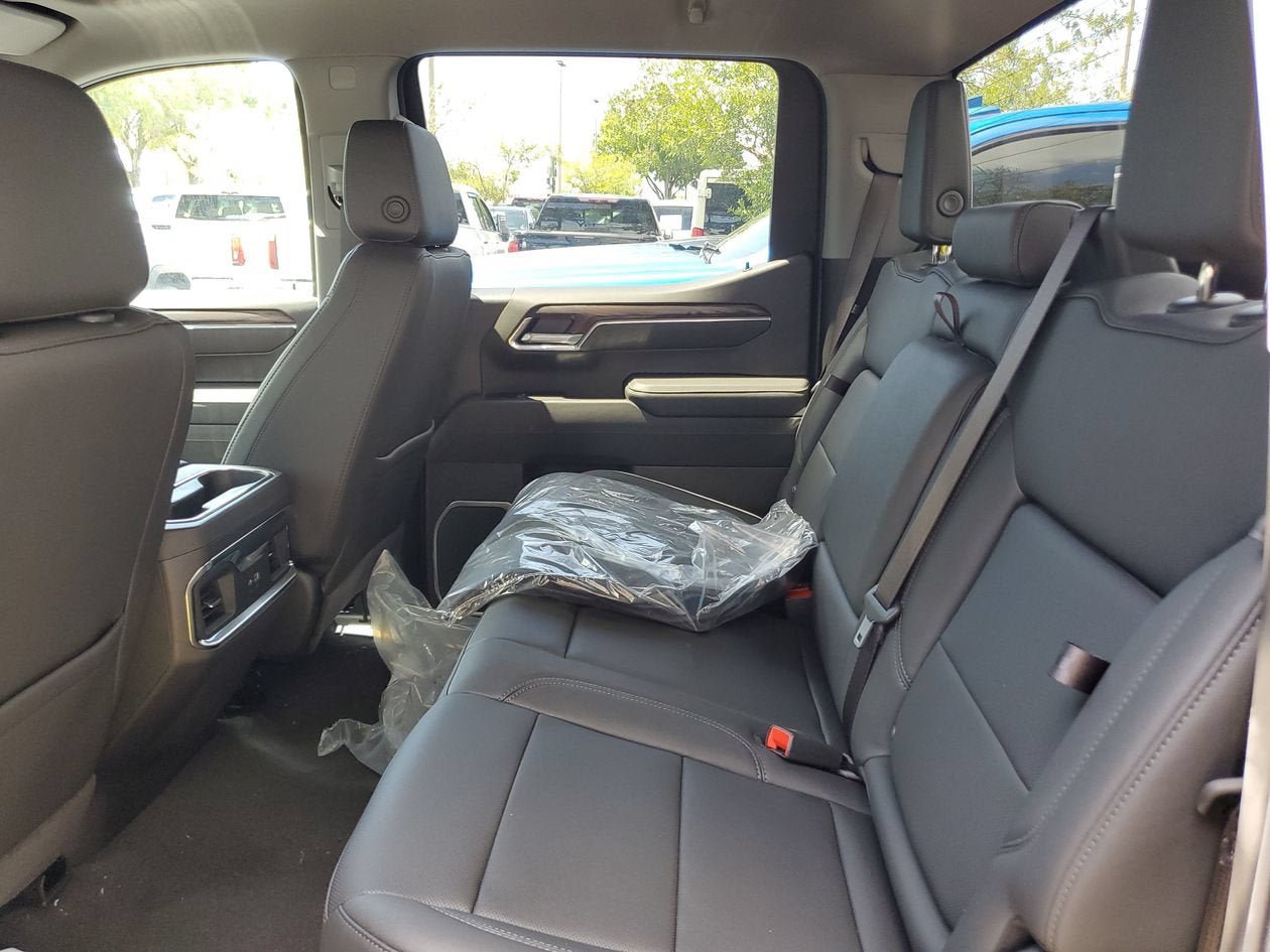 New 2026 GMC Sierra 1500 SLT w/ SLT Premium Package RWD image 12