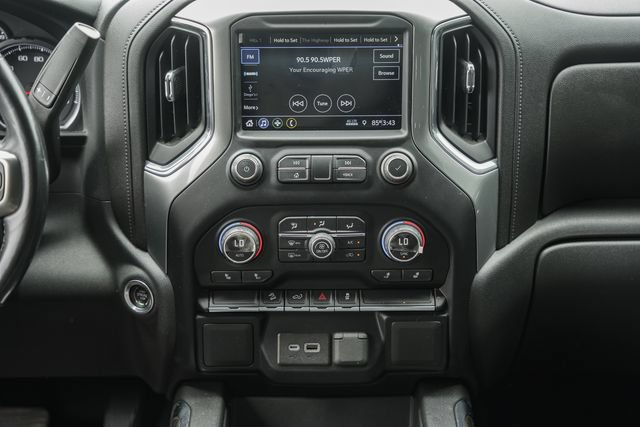 Used 2022 Chevrolet Silverado 1500 LT Trail Boss w/ LPO, Dark Essentials Package AWD/4WD image 23