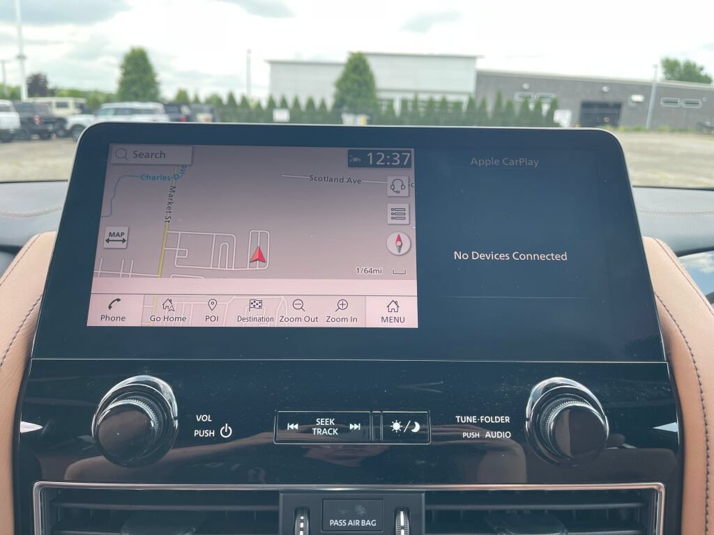 Used 2023 INFINITI QX80 Sensory w/ All-Season Package AWD/4WD image 11