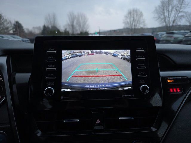 Used 2021 Toyota Camry LE image 25