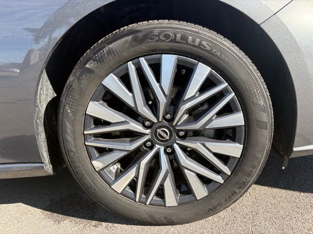 Used 2025 Nissan Altima 2.5 SV image 5