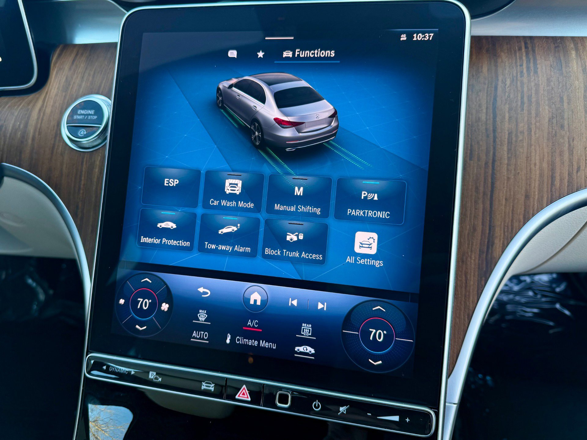 Used 2024 Mercedes-Benz C 300 Sedan image 27