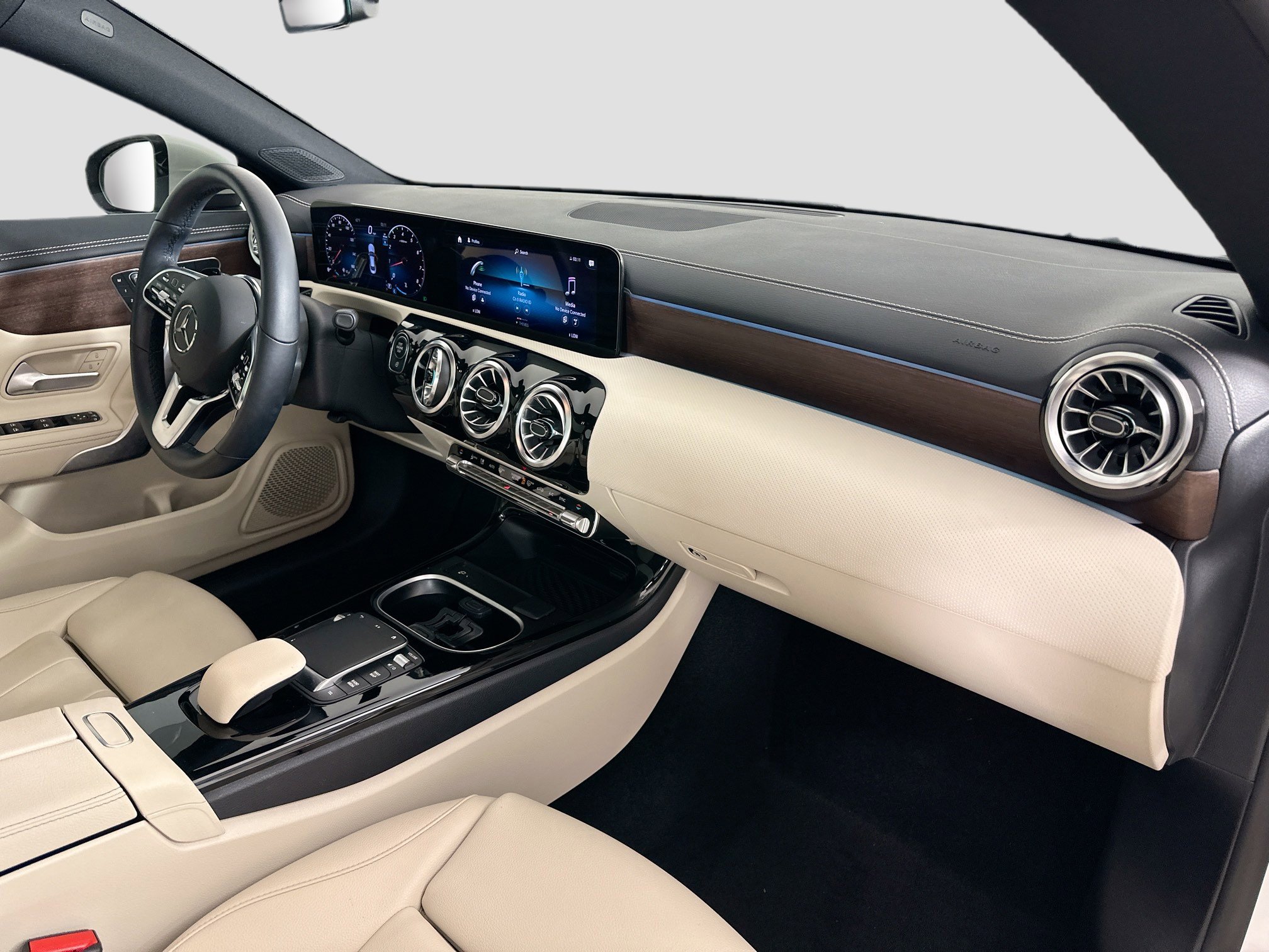Certified 2023 Mercedes-Benz CLA 250 4MATIC image 33