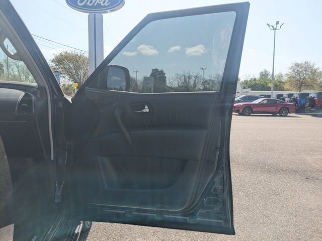 Used 2023 Nissan Armada Platinum w/ Cargo Package image 33