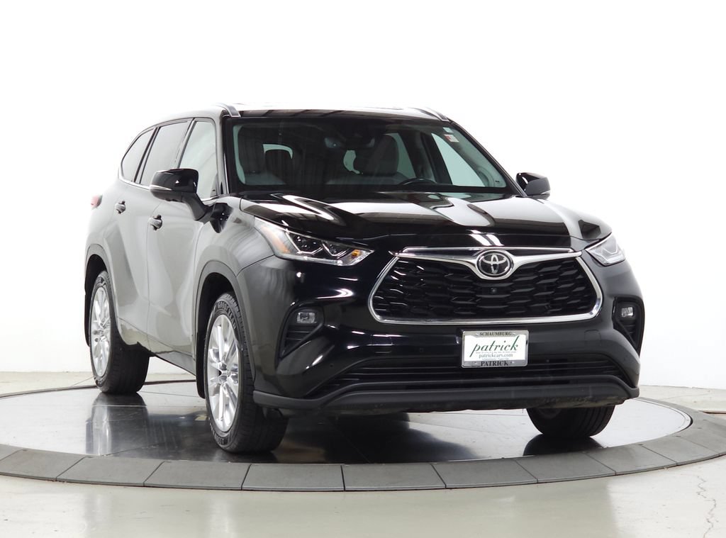 Used 2023 Toyota Highlander Limited AWD/4WD video 1