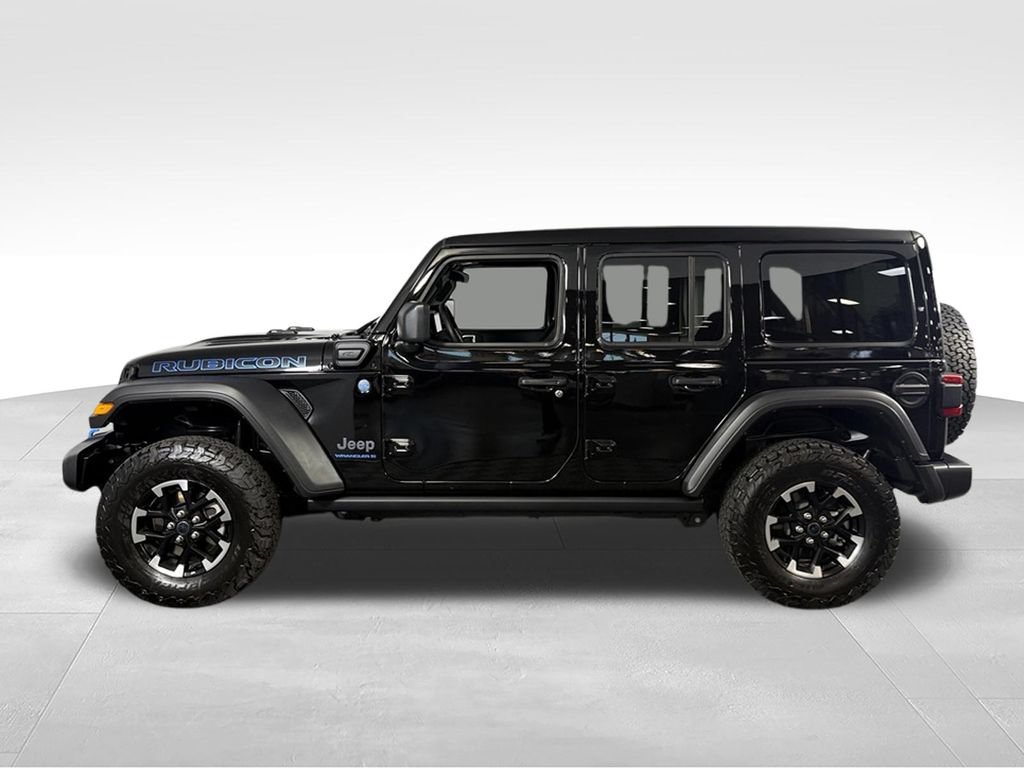 Used 2025 Jeep Wrangler Unlimited Rubicon 4xe w/ Convenience Group AWD/4WD image 10