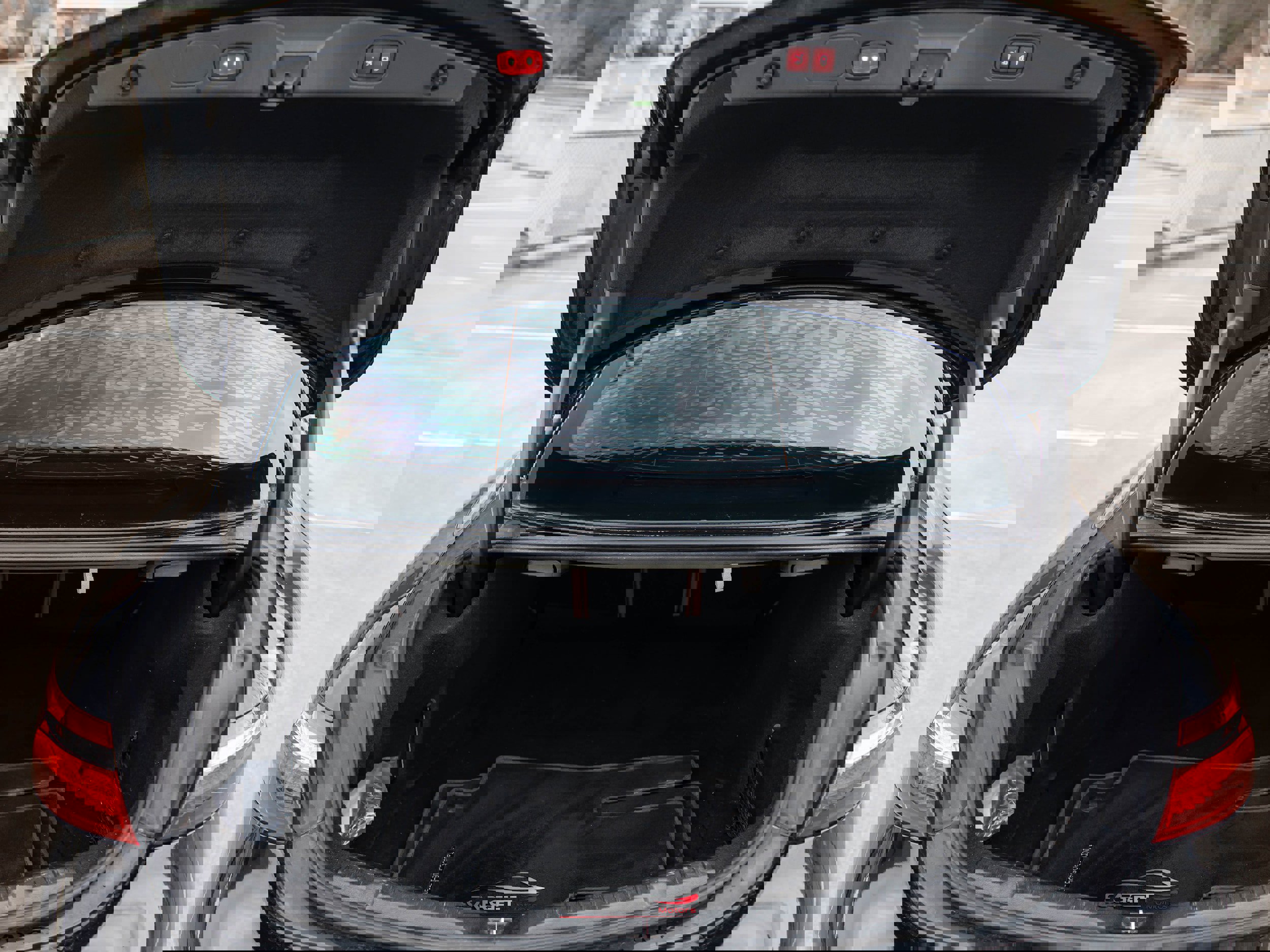 Used 2018 Mercedes-Benz E 400 Coupe w/ Premium 2 Package image 39