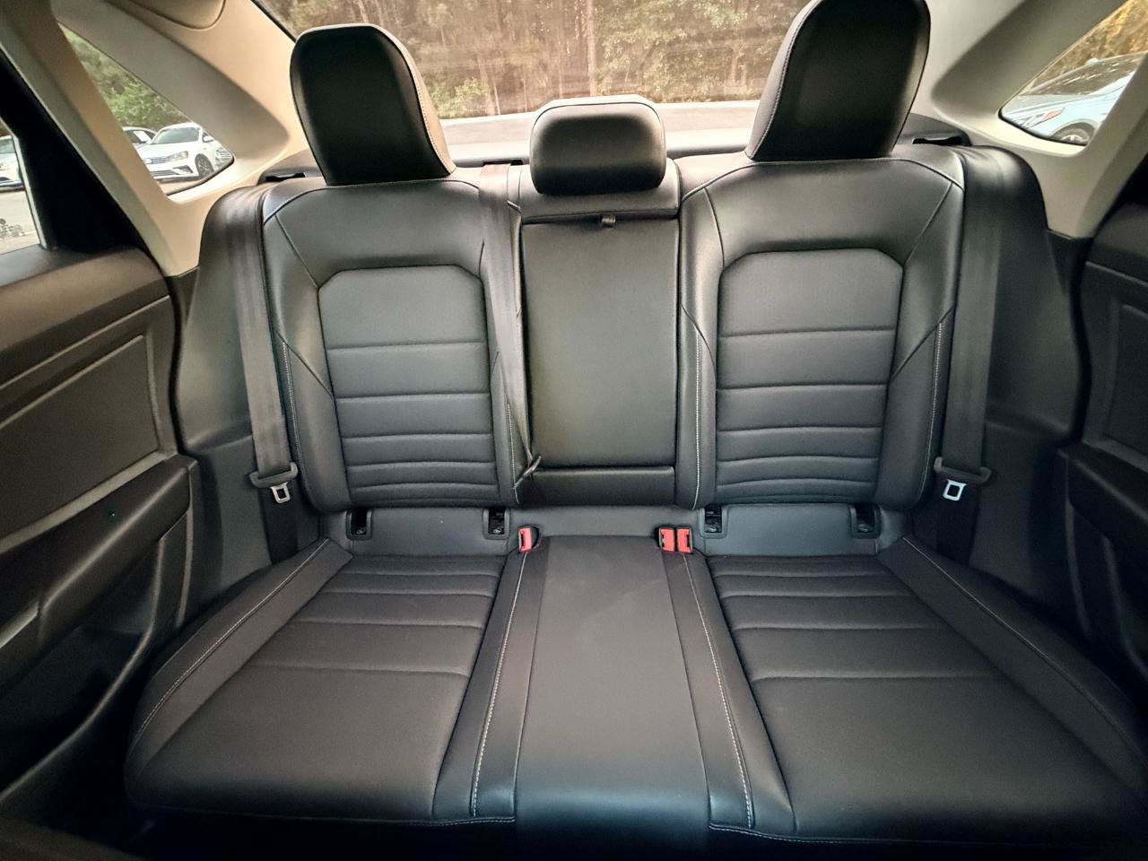 Used 2022 Volkswagen Jetta SE w/ Panoramic Sunroof Package FWD image 30