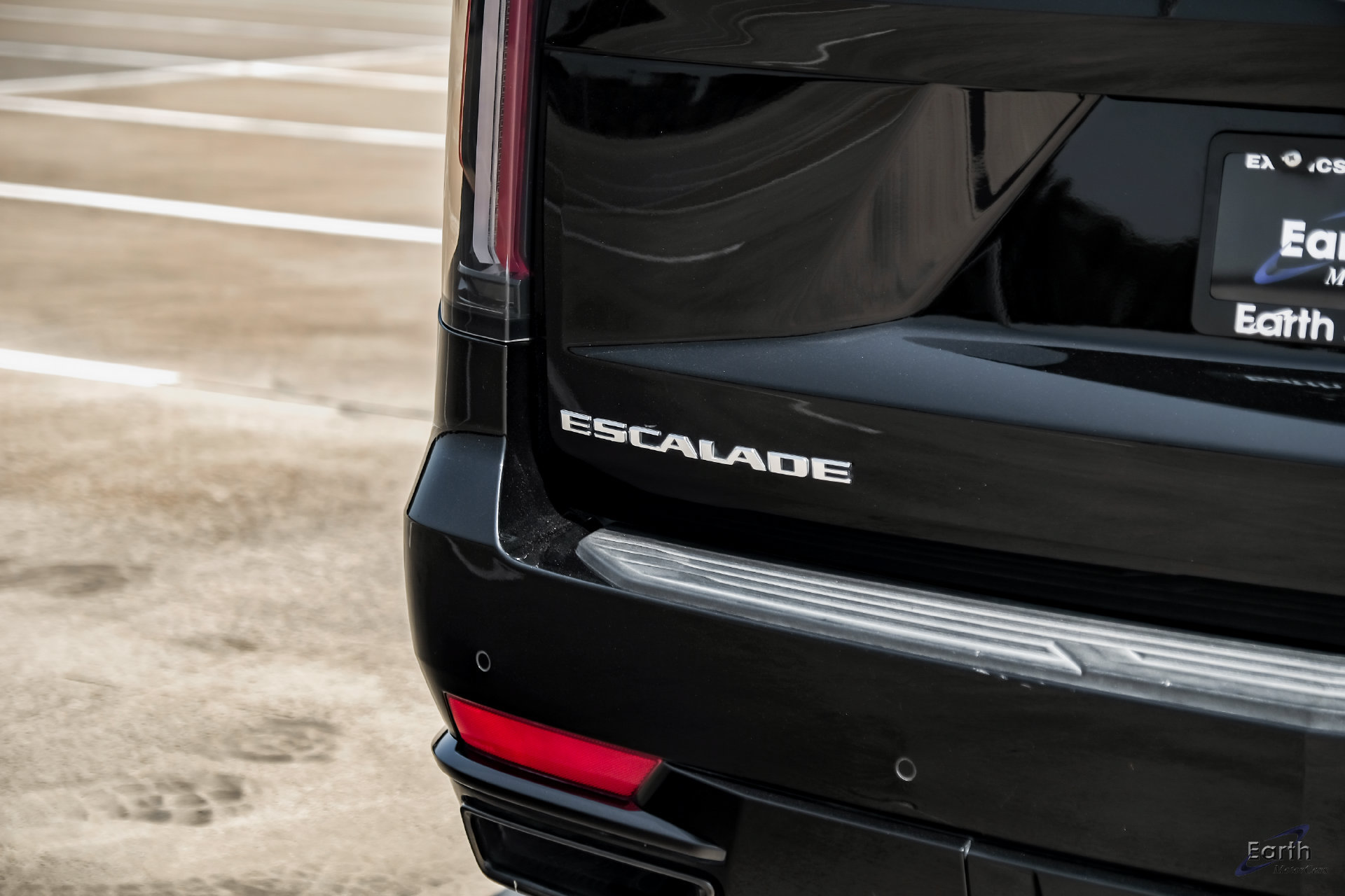Used 2023 Cadillac Escalade Sport Platinum AWD/4WD image 16