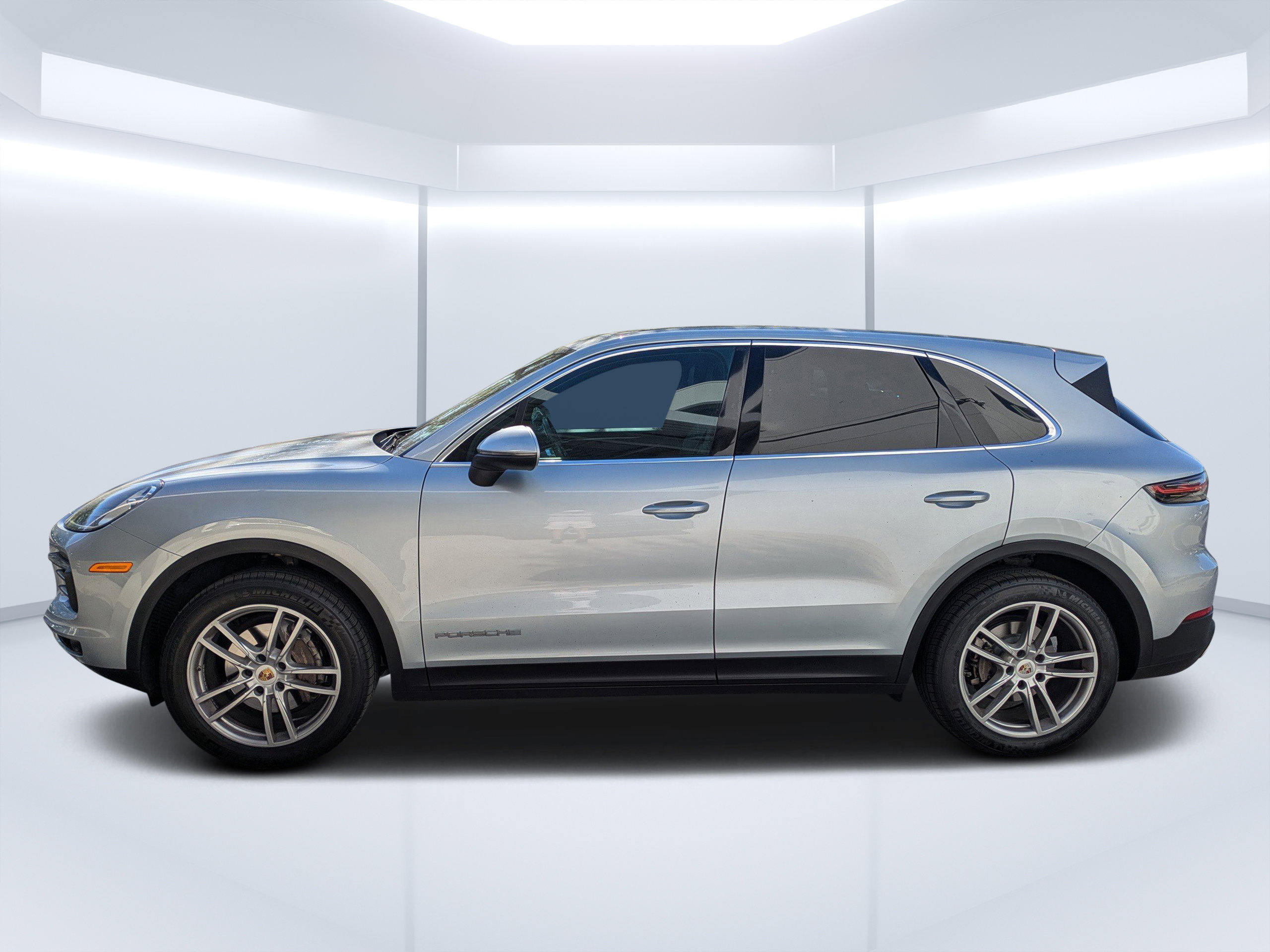 Used 2020 Porsche Cayenne image 6