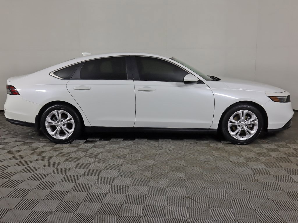 Used 2025 Honda Accord LX image 15