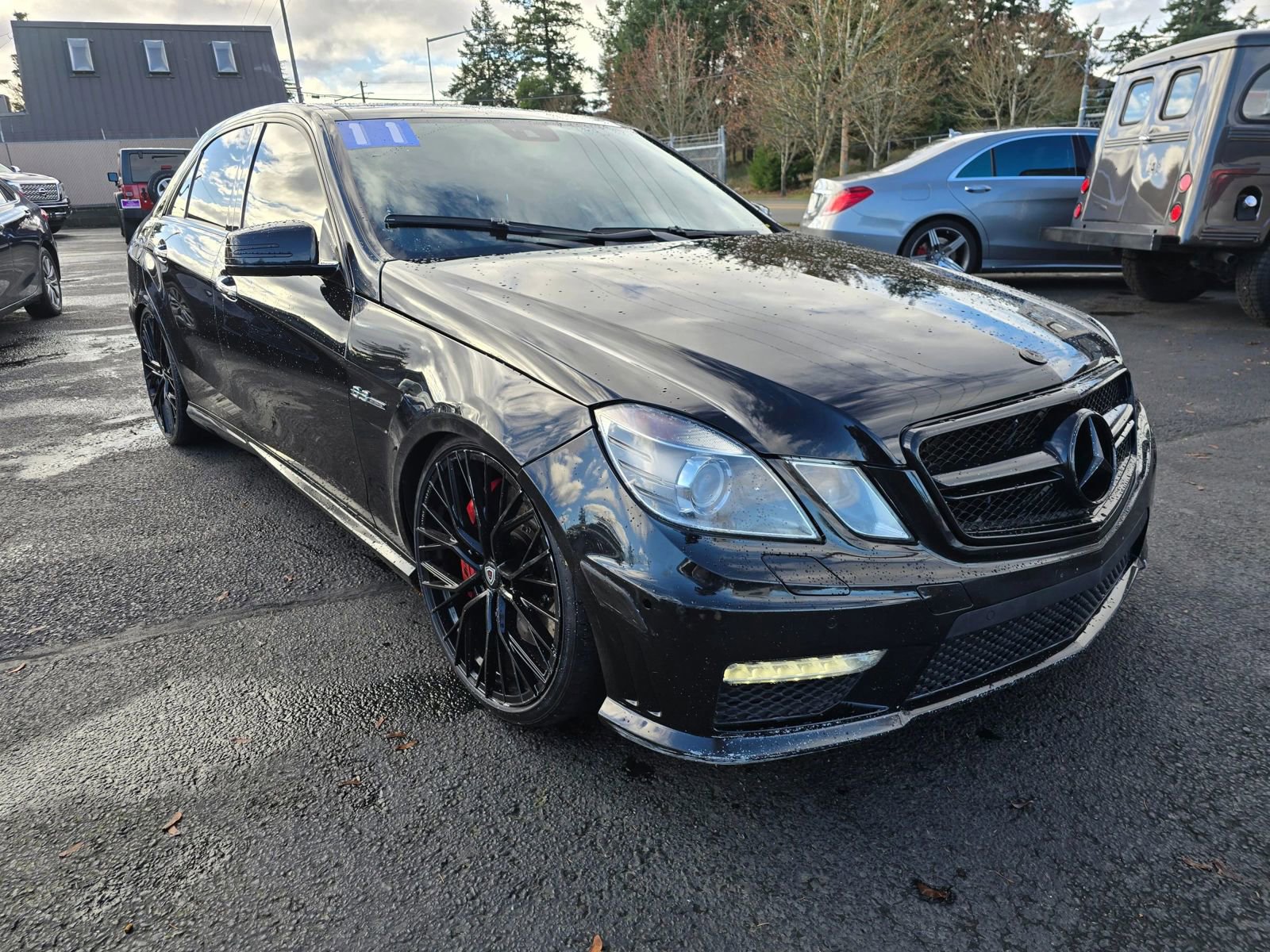 Used 2011 Mercedes-Benz E 63 AMG Sedan image 7