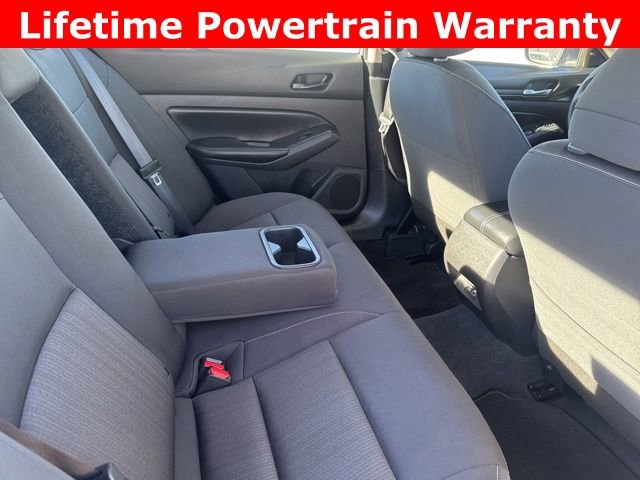 Used 2024 Nissan Altima 2.5 SV image 18