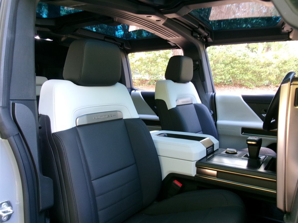 Used 2024 GMC Hummer EV 2X AWD/4WD image 23